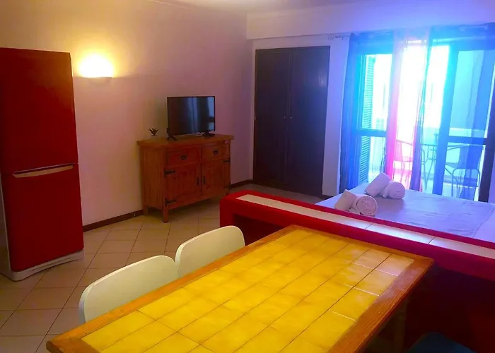 Xavilla 8 アパート